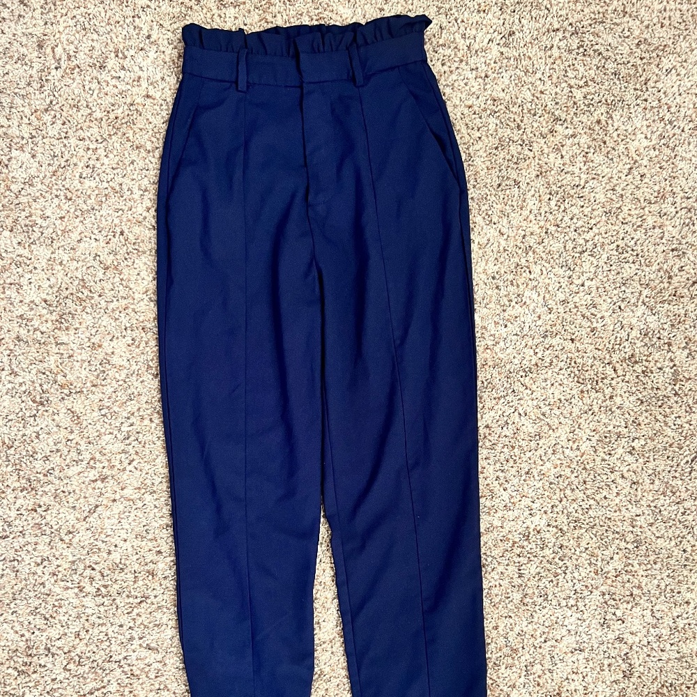 Lulu's paperbag style slacks